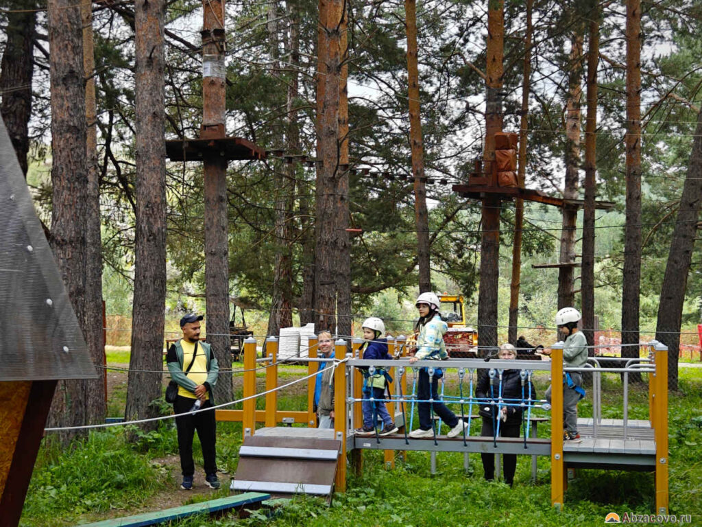 Абзаково, веревочный парк - Остров