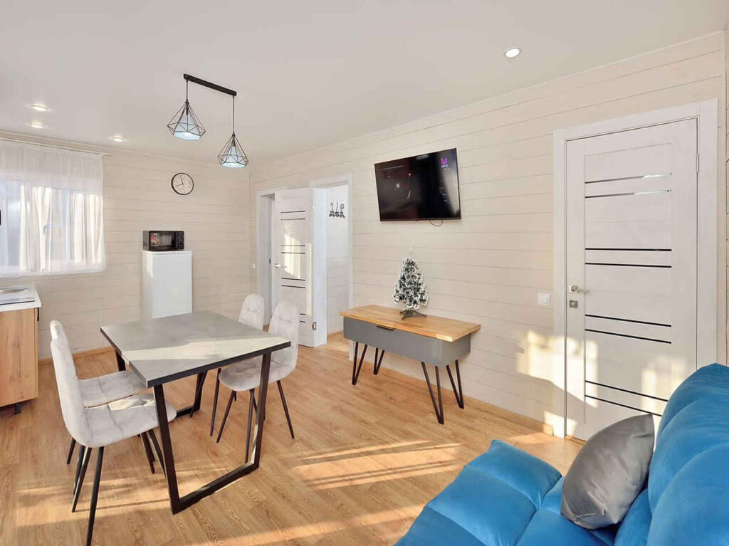 Интерьер, в ёлках, гостевой дом, курорт Абзаково