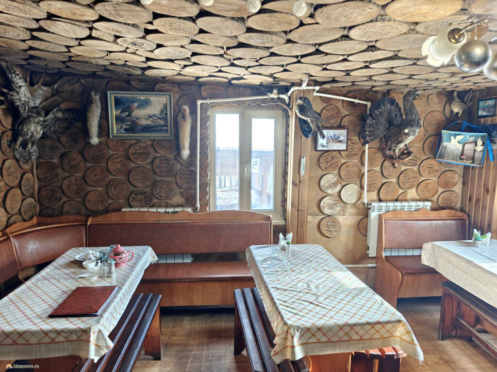 Интерьер кафе Курташ, Белорецк